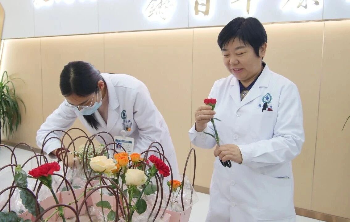 【3.8妇女节】花香暖医患，芳华庆三八——商丘康都中西医结合医院插花活动温情落幕